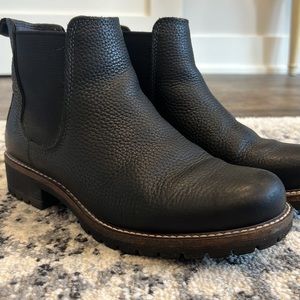 Ecco Chelsea boots